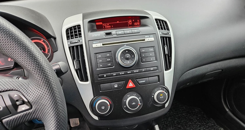 Kia Ceed cena 21900 przebieg: 113000, rok produkcji 2011 z Nowogród małe 277